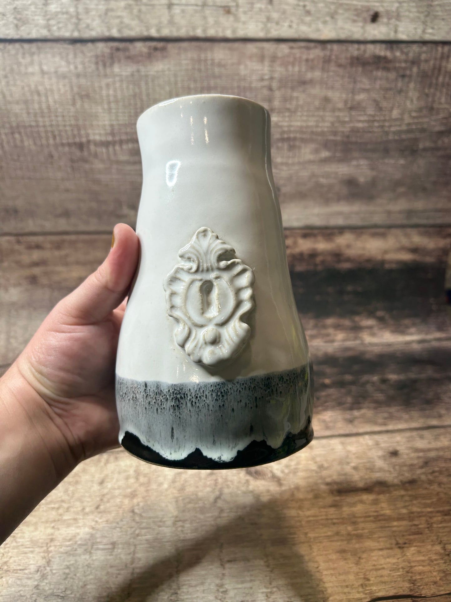 Key Hole Vase